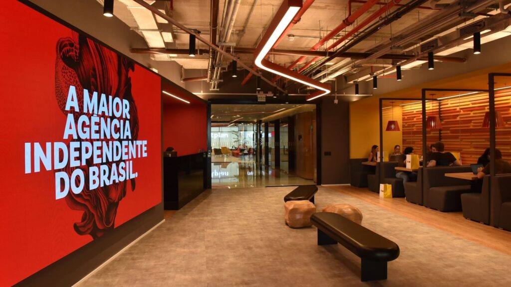 As Gigantes da Criatividade: Quem Manda nas Maiores Agências de Publicidade do Brasil? 12 Artplan