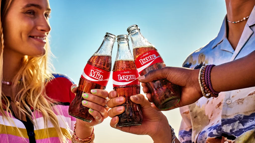 As 50 Maiores Agências de Marketing do Mundo: Conheça os Gigantes da Publicidade 4 propaganda coca cola